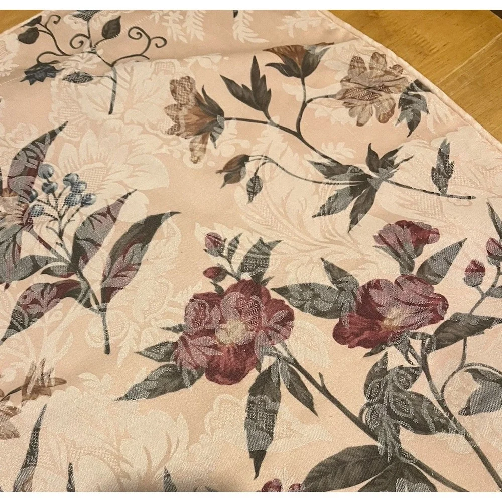 Springs Pillow Sham Standard Beige Floral Damask‎ Wild Flowers Stripes Cottage